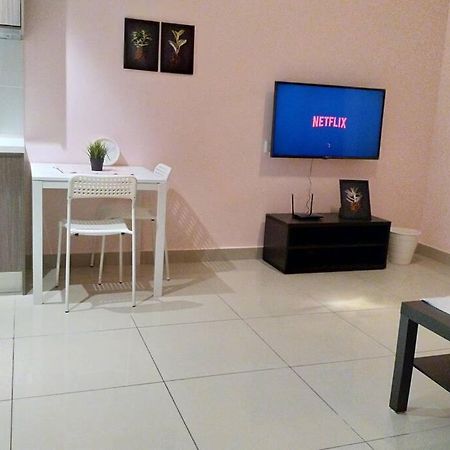 Hb1512- Hyve Studio Unit, Lake View, Cyberjaya, Free Wi-Fi, Free Parking, Netflix,Pool, 3038 Eksteriør bilde