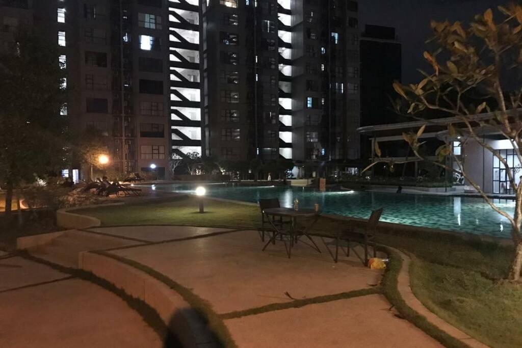 Hb1512- Hyve Studio Unit, Lake View, Cyberjaya, Free Wi-Fi, Free Parking, Netflix,Pool, 3038 Eksteriør bilde