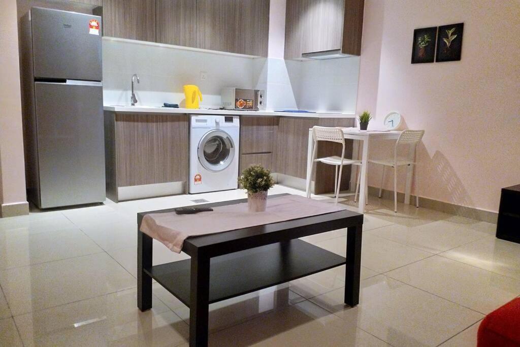 Hb1512- Hyve Studio Unit, Lake View, Cyberjaya, Free Wi-Fi, Free Parking, Netflix,Pool, 3038 Eksteriør bilde